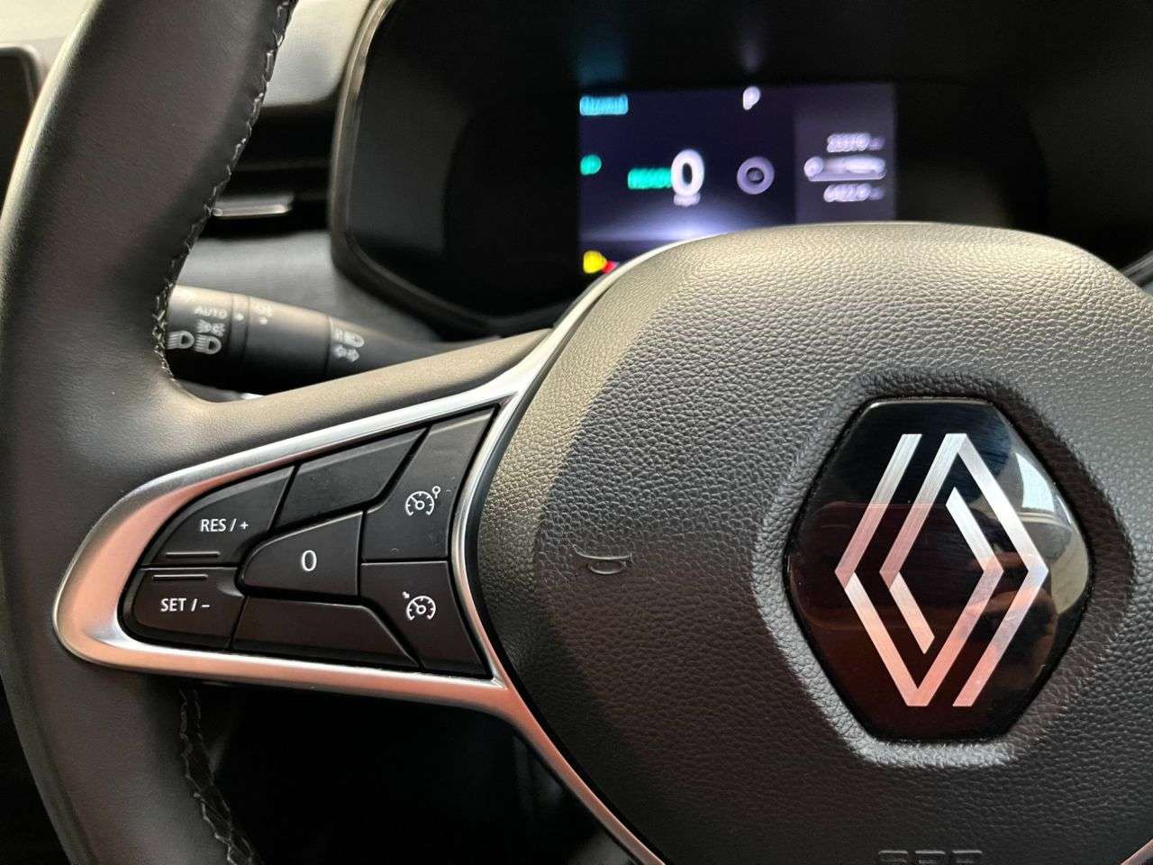 2024 RENAULT CLIO 2024 RENAULT CLIO