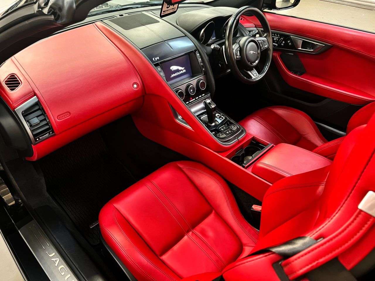 2015 JAGUAR F-TYPE 2015 JAGUAR F-TYPE
