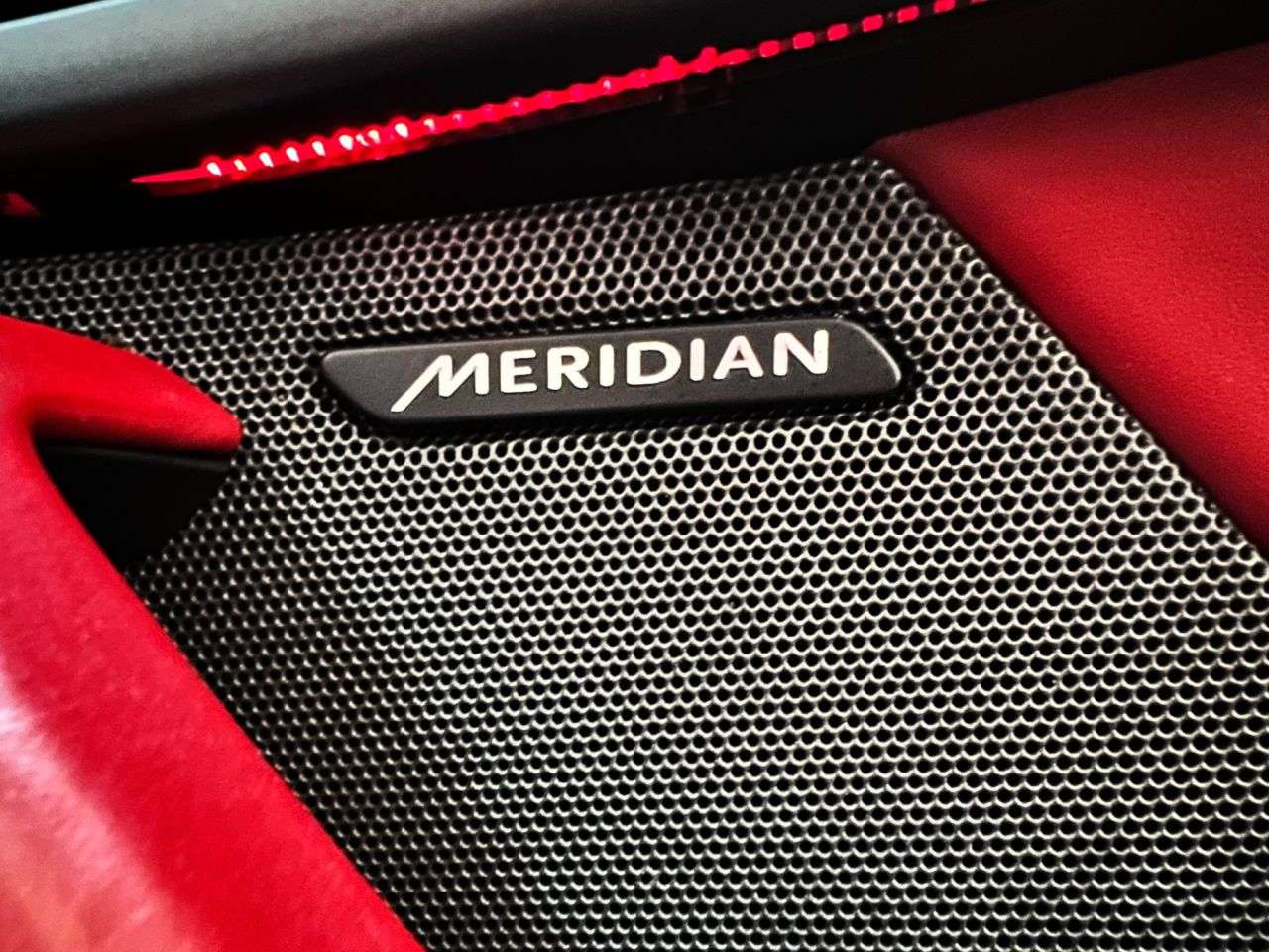 2015 JAGUAR F-TYPE 2015 JAGUAR F-TYPE