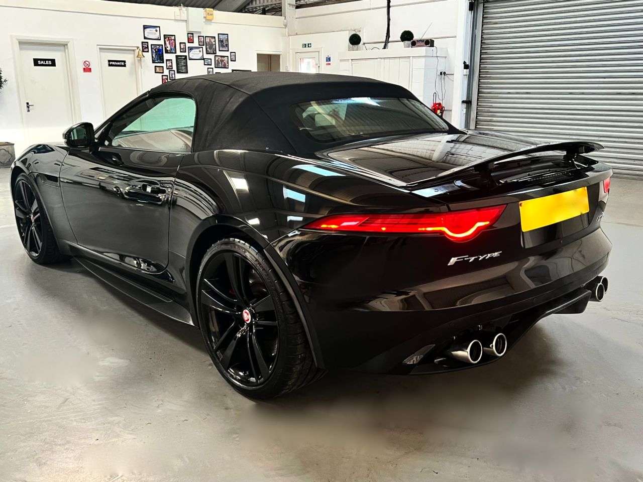 2015 JAGUAR F-TYPE 2015 JAGUAR F-TYPE