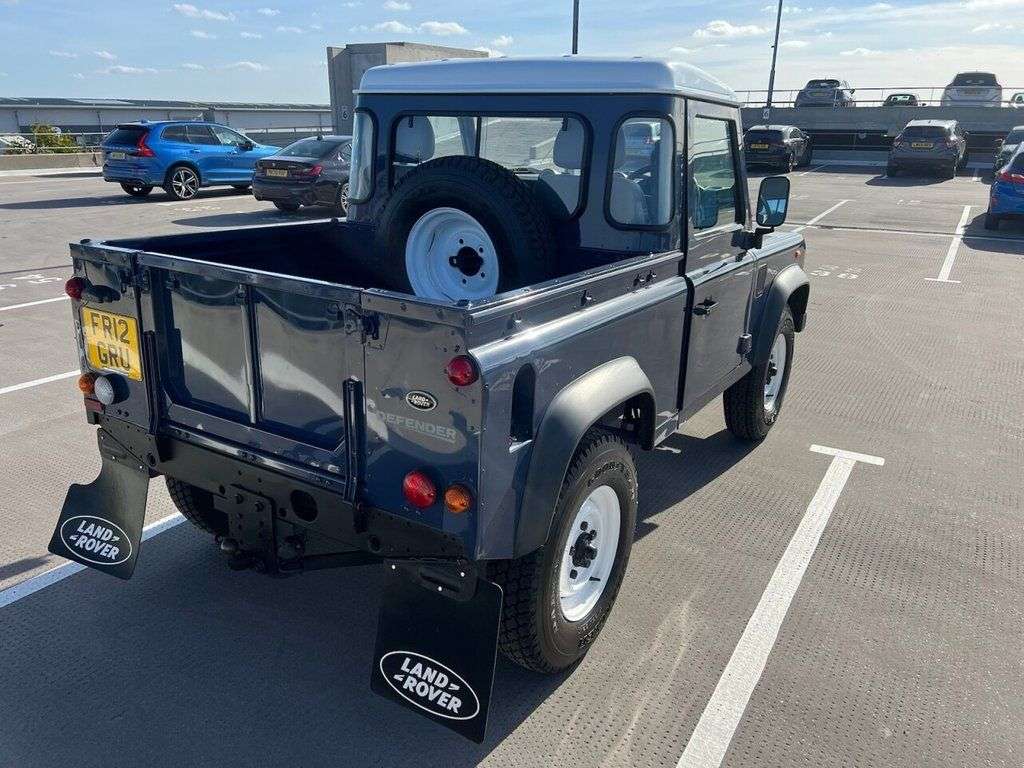 2012 LAND ROVER DEFENDER 90 2012 LAND ROVER DEFENDER 90