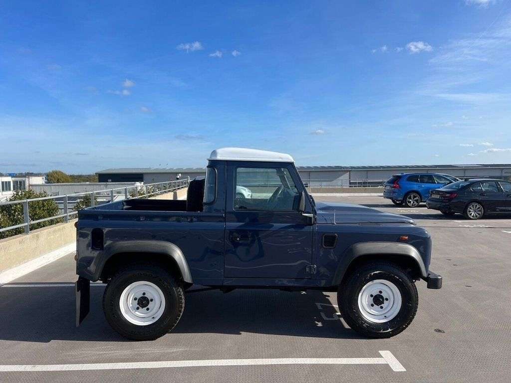 2012 LAND ROVER DEFENDER 90 2012 LAND ROVER DEFENDER 90