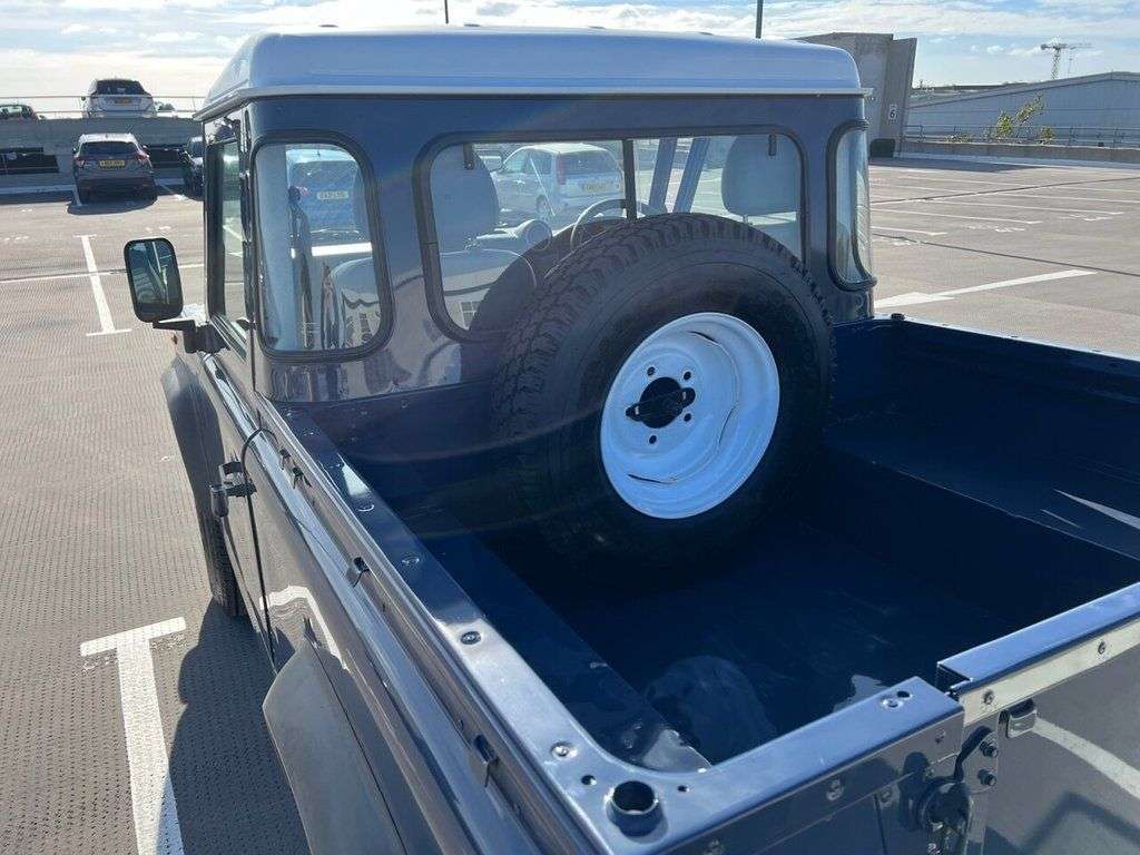 2012 LAND ROVER DEFENDER 90 2012 LAND ROVER DEFENDER 90