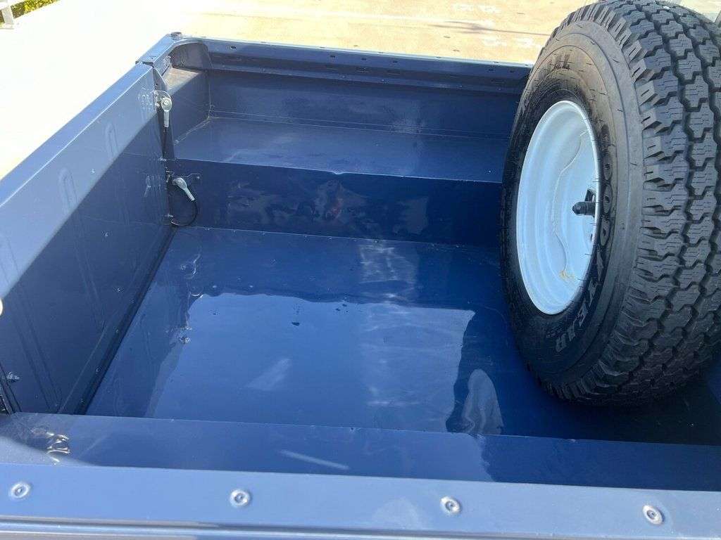 2012 LAND ROVER DEFENDER 90 2012 LAND ROVER DEFENDER 90