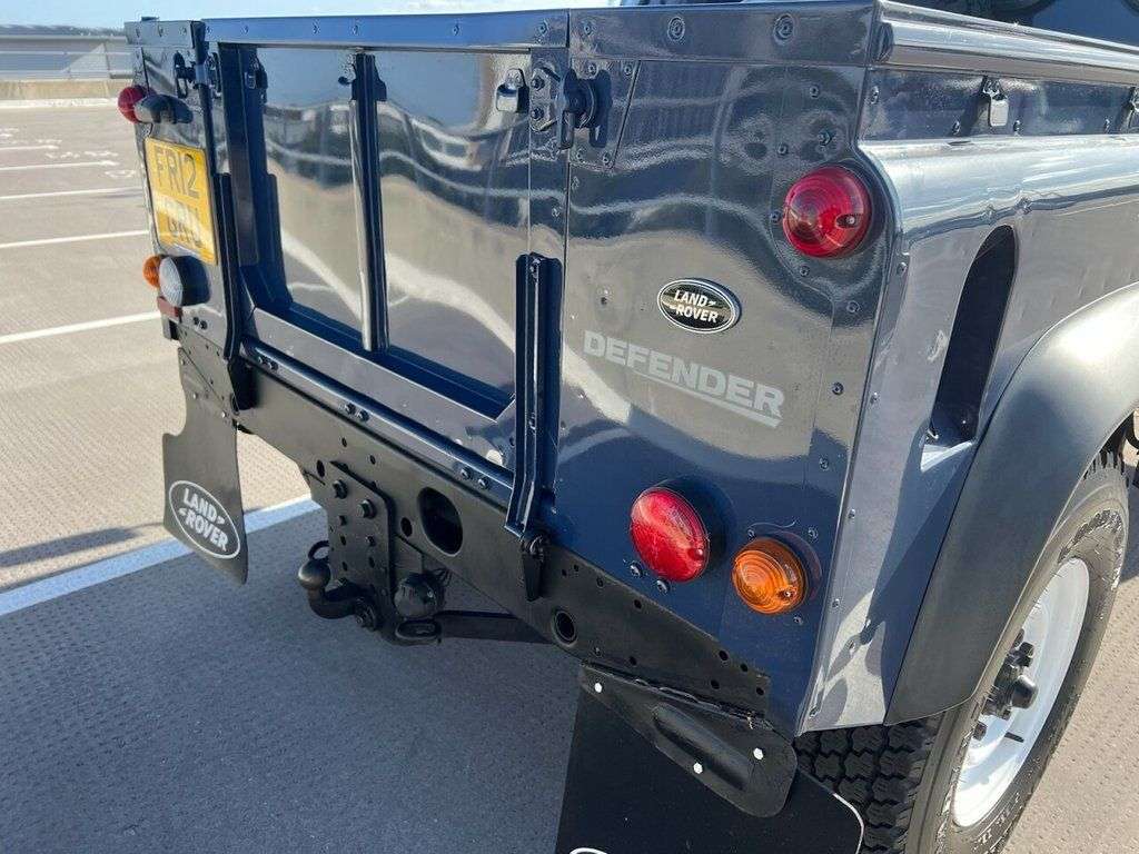 2012 LAND ROVER DEFENDER 90 2012 LAND ROVER DEFENDER 90