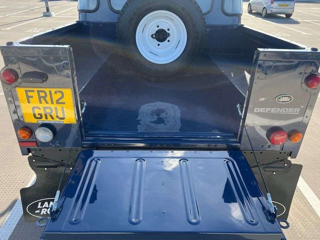 2012 LAND ROVER DEFENDER 90 2012 LAND ROVER DEFENDER 90