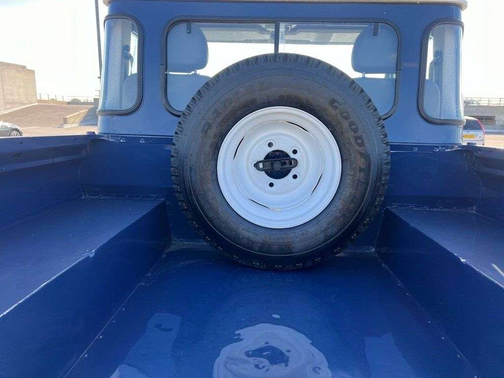 2012 LAND ROVER DEFENDER 90 2012 LAND ROVER DEFENDER 90