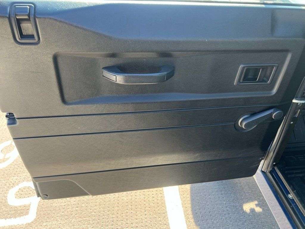 2012 LAND ROVER DEFENDER 90 2012 LAND ROVER DEFENDER 90