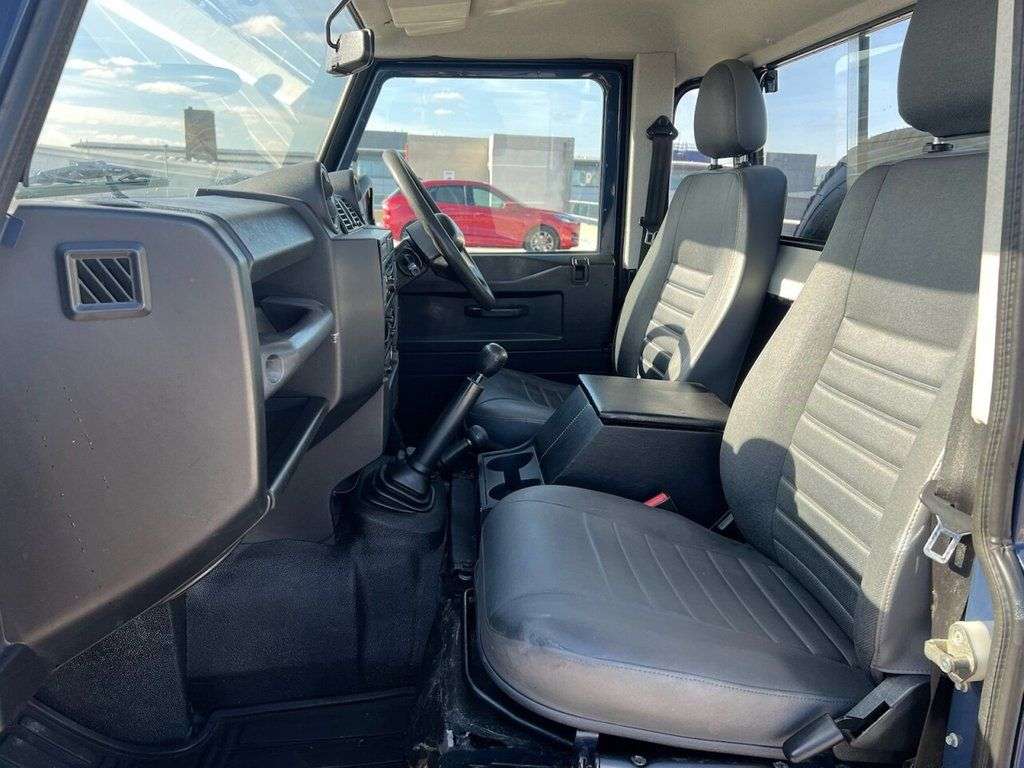 2012 LAND ROVER DEFENDER 90 2012 LAND ROVER DEFENDER 90