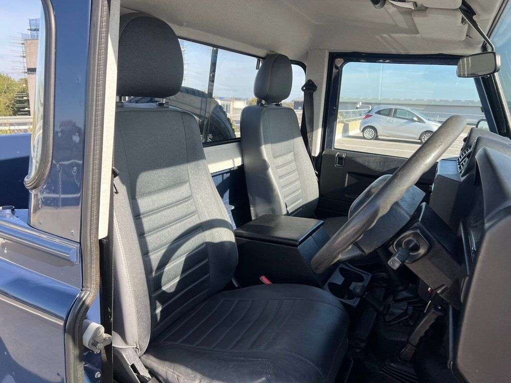 2012 LAND ROVER DEFENDER 90 2012 LAND ROVER DEFENDER 90