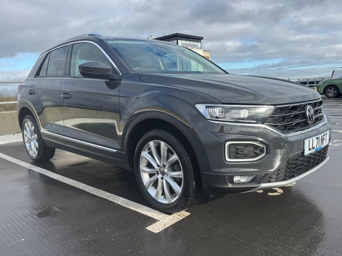 Check out this Volkswagen T-roc 2021 Petrol Automatic