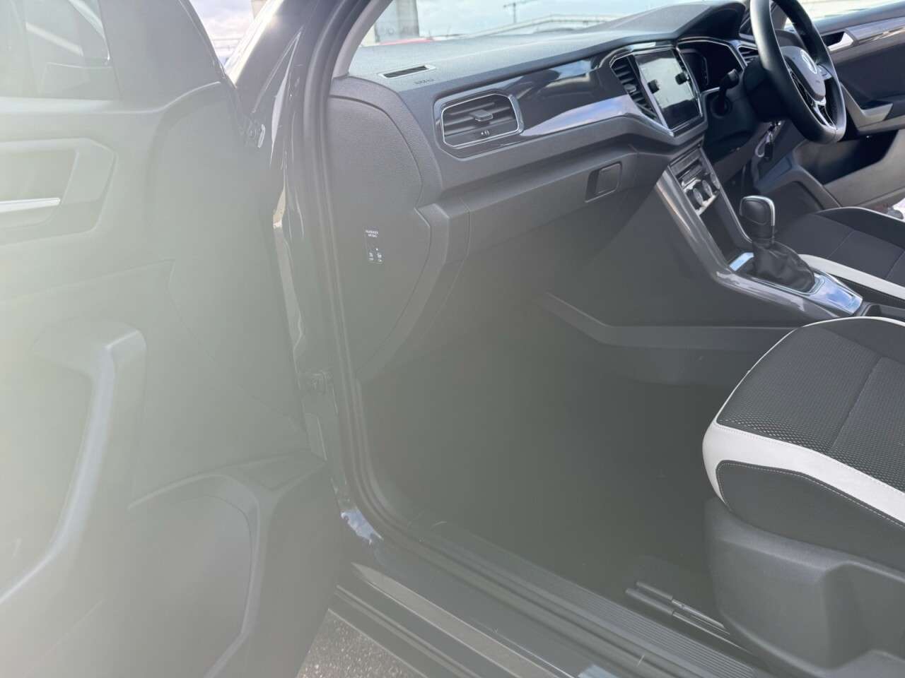 2021 VOLKSWAGEN T-ROC 2021 VOLKSWAGEN T-ROC