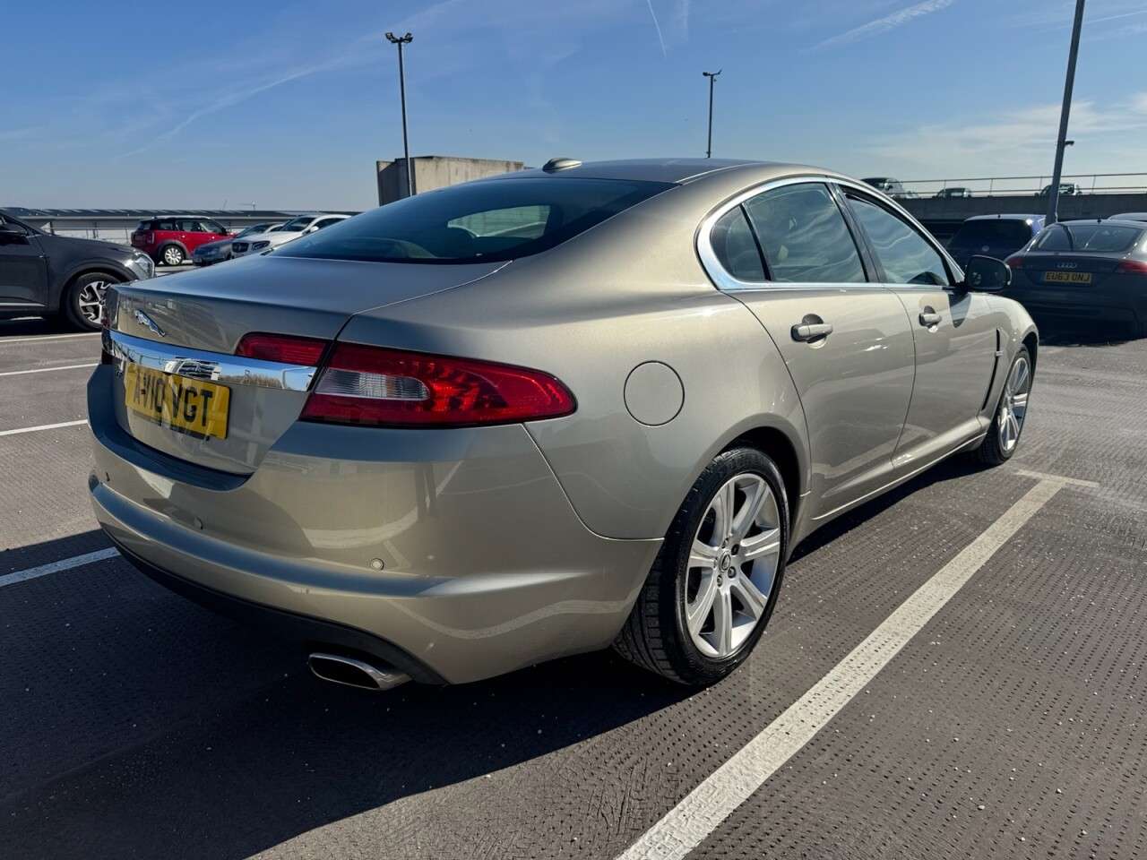 2010 JAGUAR XF 2010 JAGUAR XF