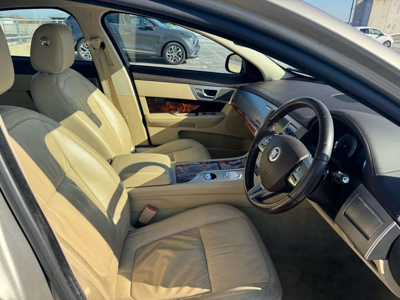 2010 JAGUAR XF 2010 JAGUAR XF