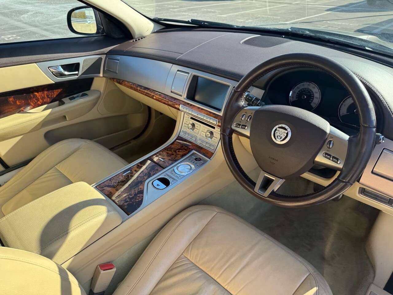 2010 JAGUAR XF 2010 JAGUAR XF