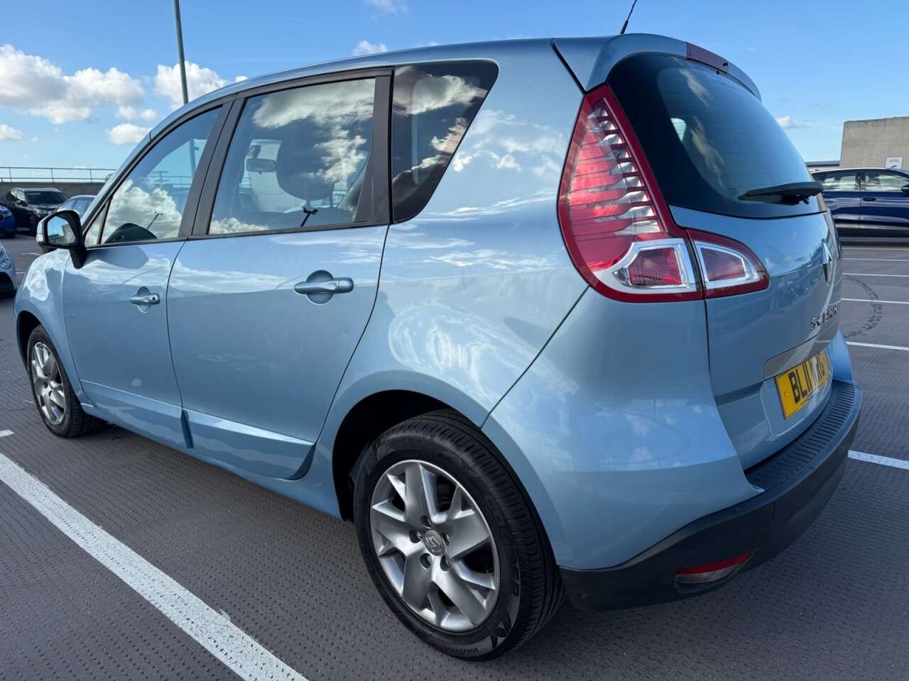 2011 RENAULT SCENIC 2011 RENAULT SCENIC