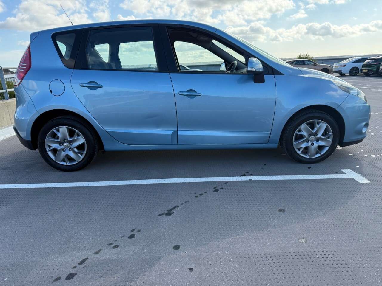 2011 RENAULT SCENIC 2011 RENAULT SCENIC