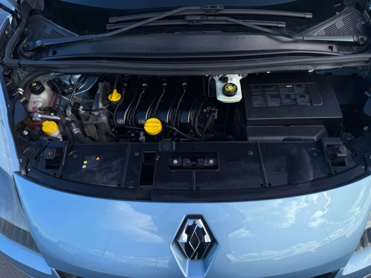 2011 RENAULT SCENIC 2011 RENAULT SCENIC