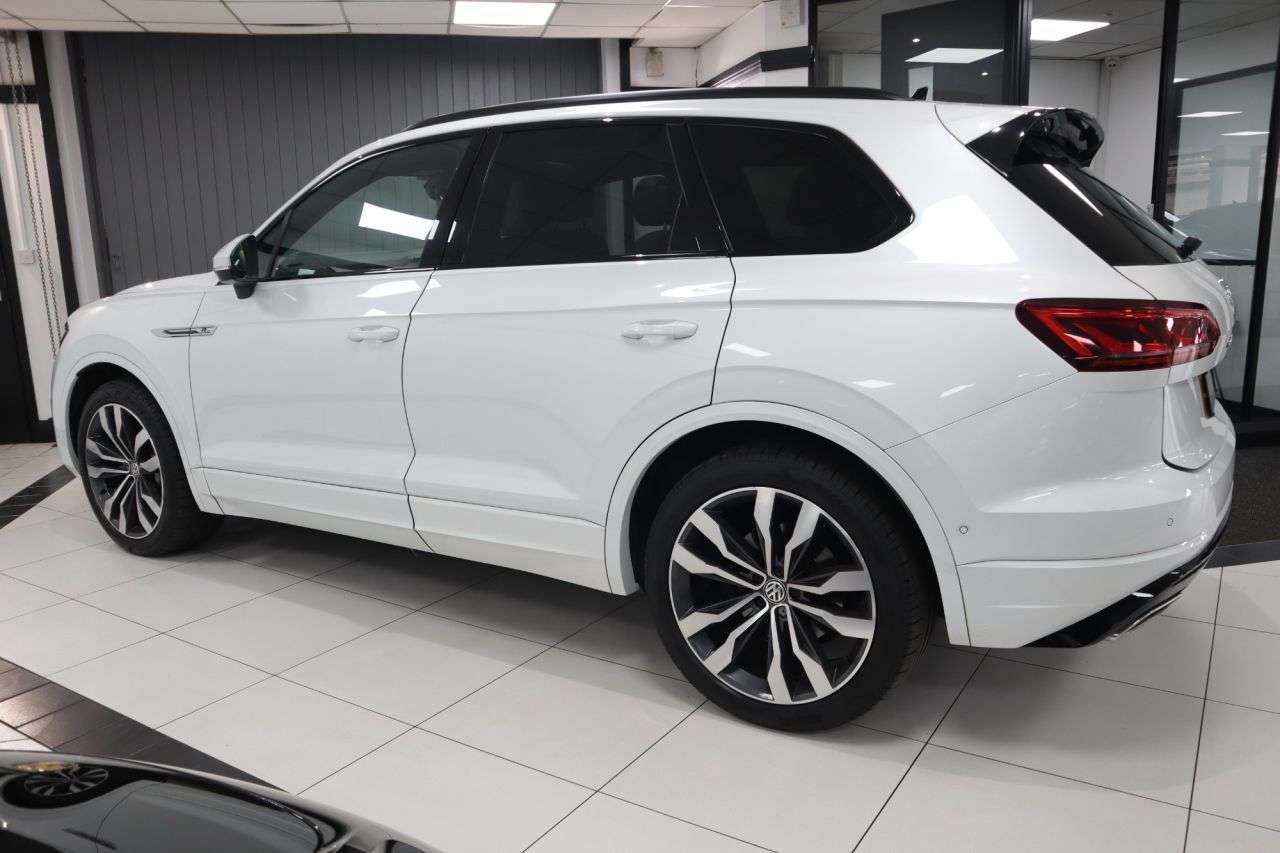 2019 VOLKSWAGEN TOUAREG 2019 VOLKSWAGEN TOUAREG