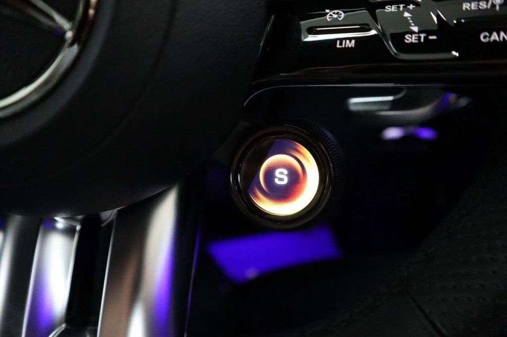 null MERCEDES-BENZ C-CLASS null MERCEDES-BENZ C-CLASS