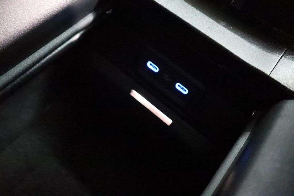 null MERCEDES-BENZ C-CLASS null MERCEDES-BENZ C-CLASS