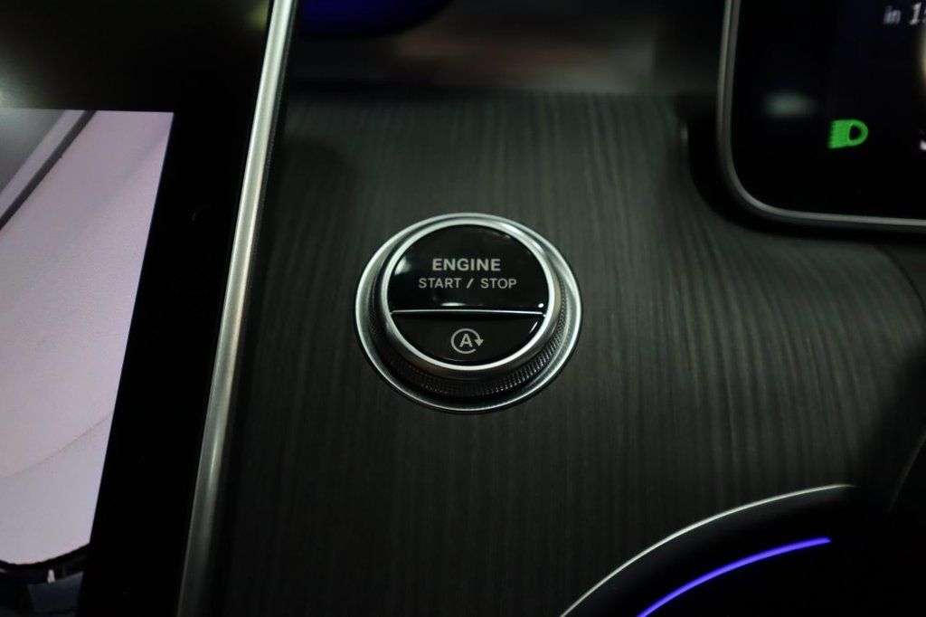 null MERCEDES-BENZ C-CLASS null MERCEDES-BENZ C-CLASS