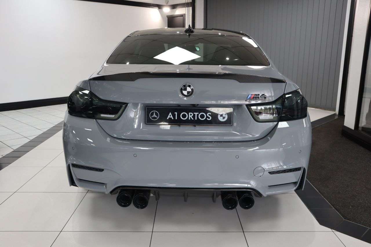 2018 BMW M4 2018 BMW M4