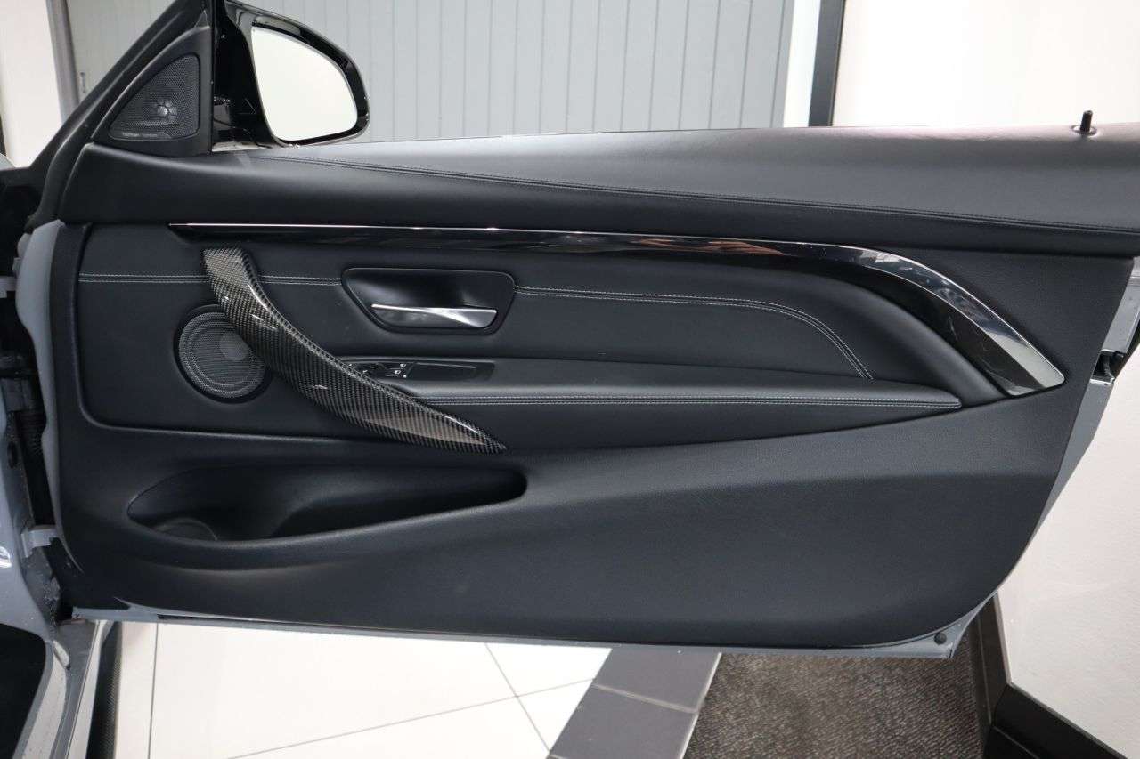 2018 BMW M4 2018 BMW M4