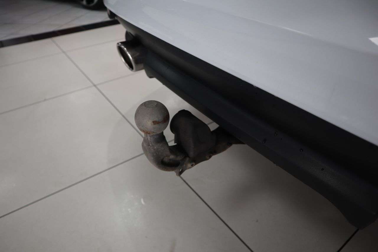 2017 JAGUAR XF 2017 JAGUAR XF