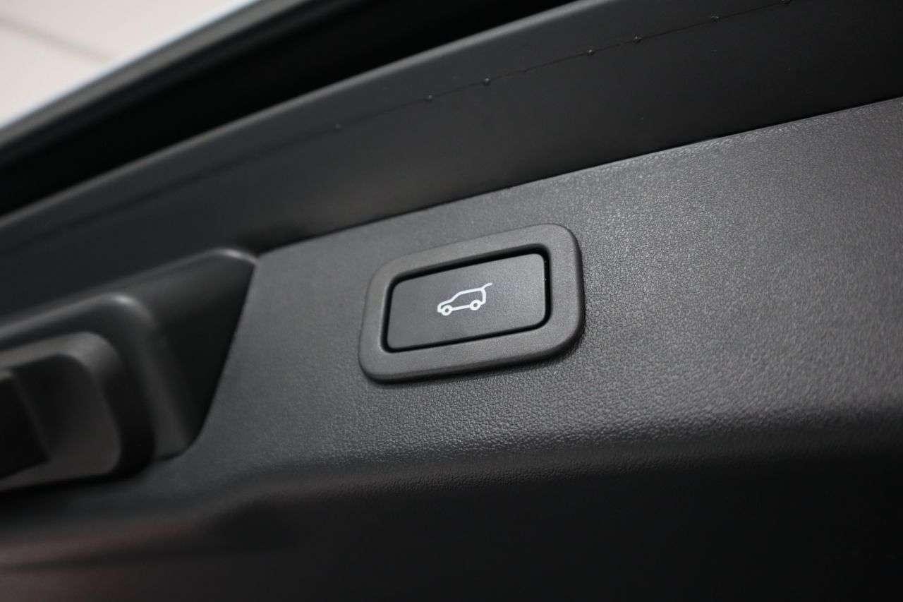 2017 JAGUAR XF 2017 JAGUAR XF