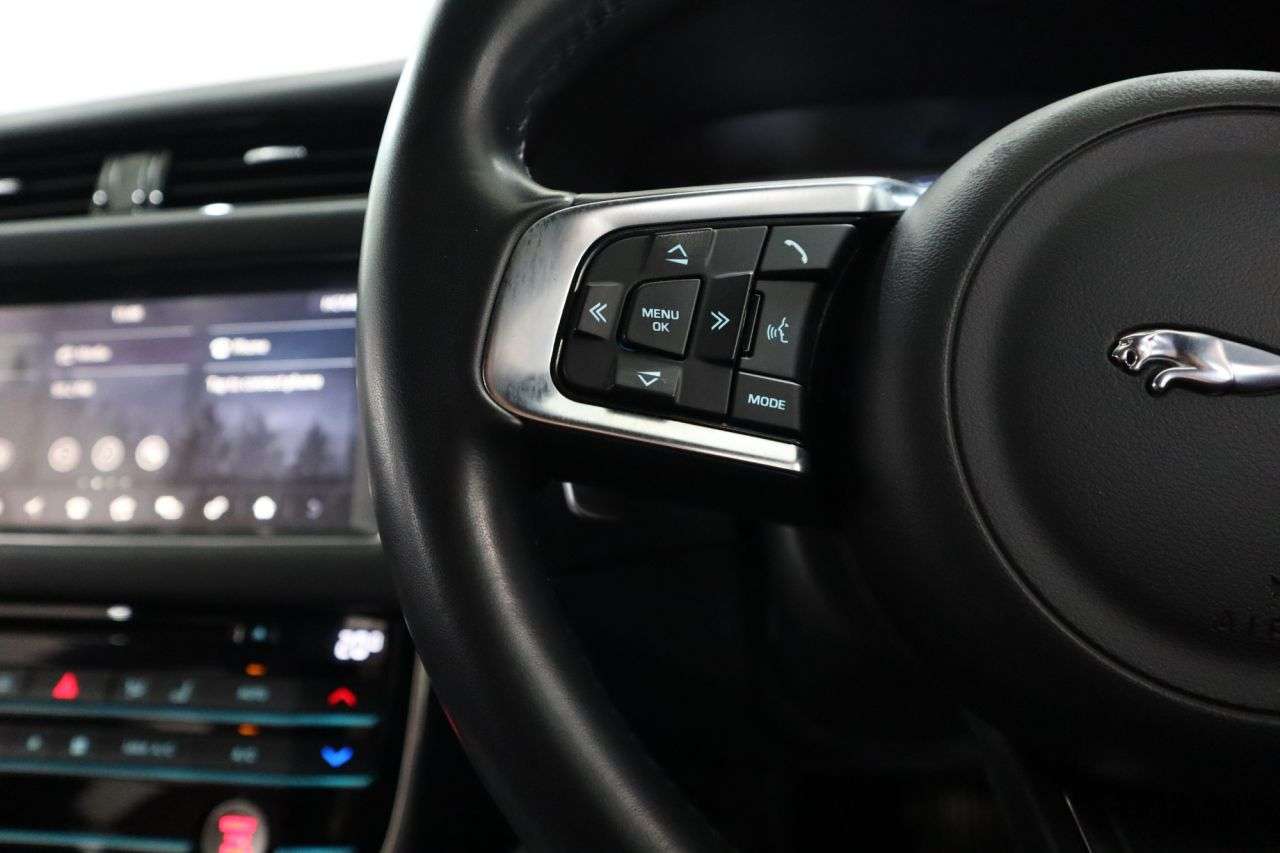 2017 JAGUAR XF 2017 JAGUAR XF