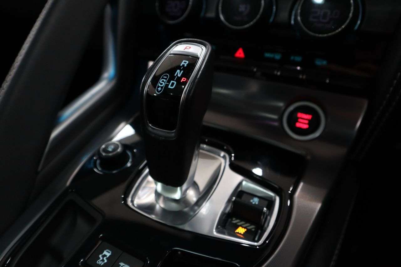 2021 JAGUAR F-TYPE 2021 JAGUAR F-TYPE