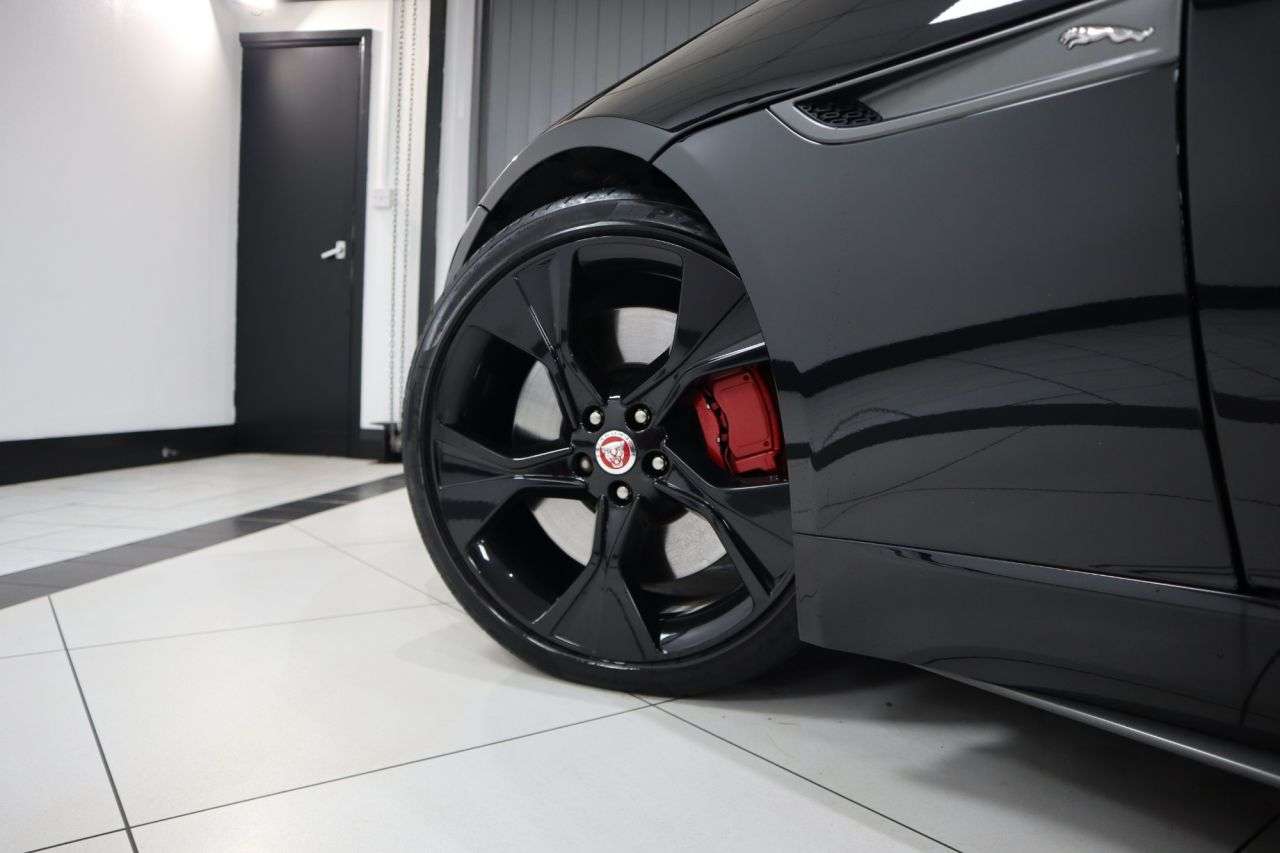 2021 JAGUAR F-TYPE 2021 JAGUAR F-TYPE