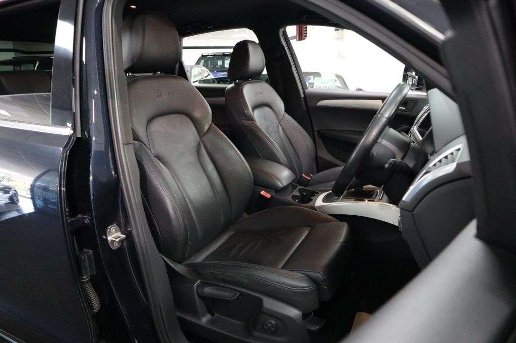 2012 AUDI Q5 2012 AUDI Q5