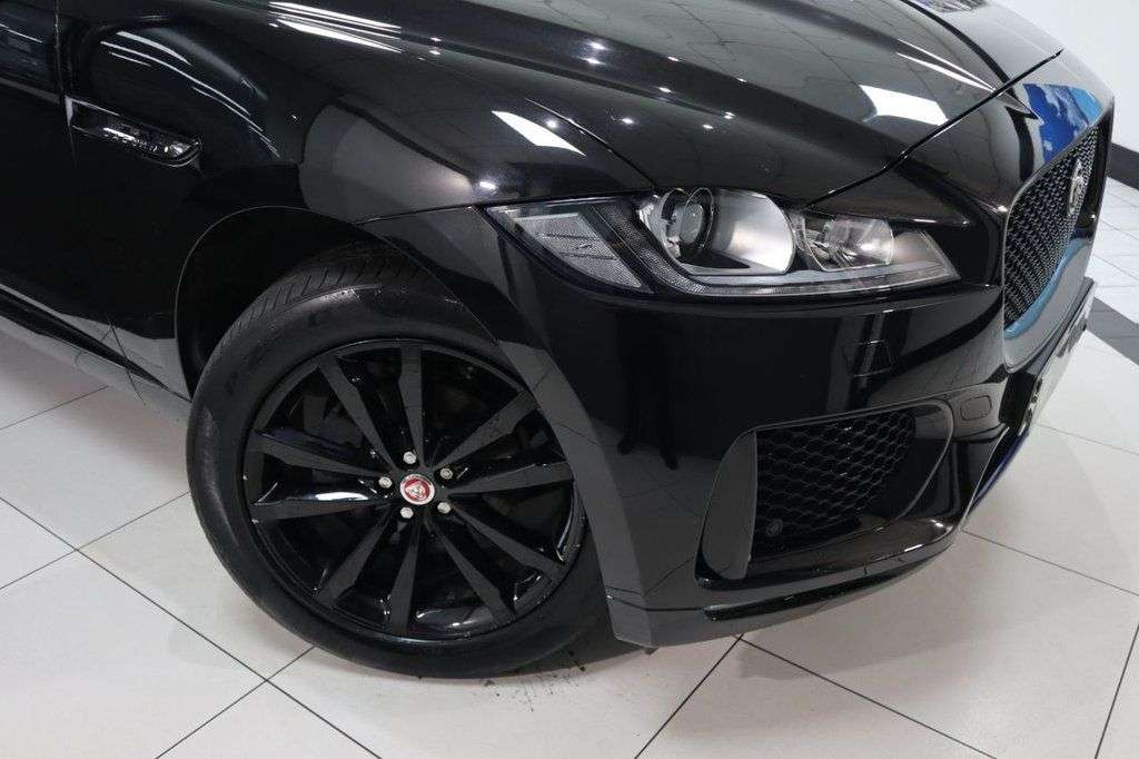 2019 JAGUAR F-PACE 2019 JAGUAR F-PACE