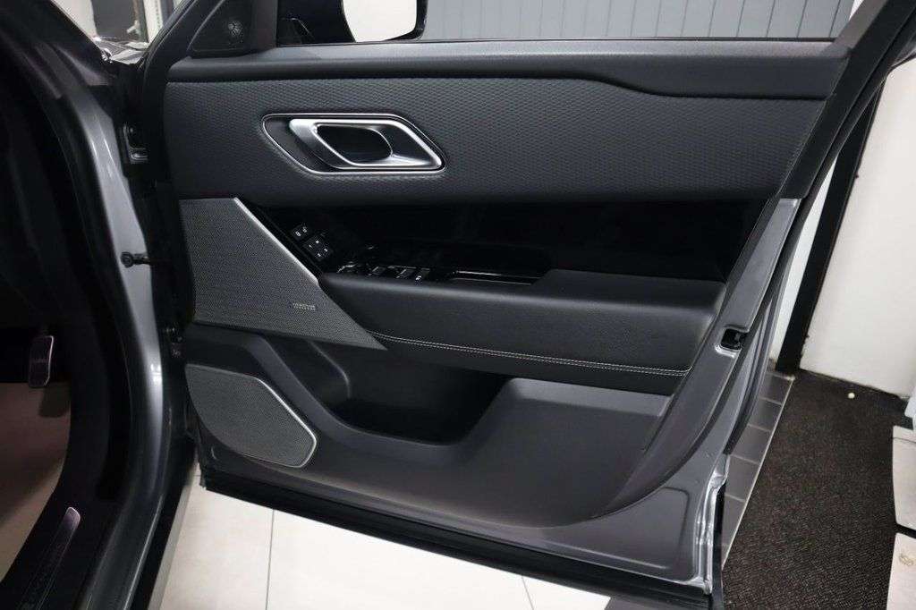 2018 LAND ROVER RANGE ROVER VELAR 2018 LAND ROVER RANGE ROVER VELAR