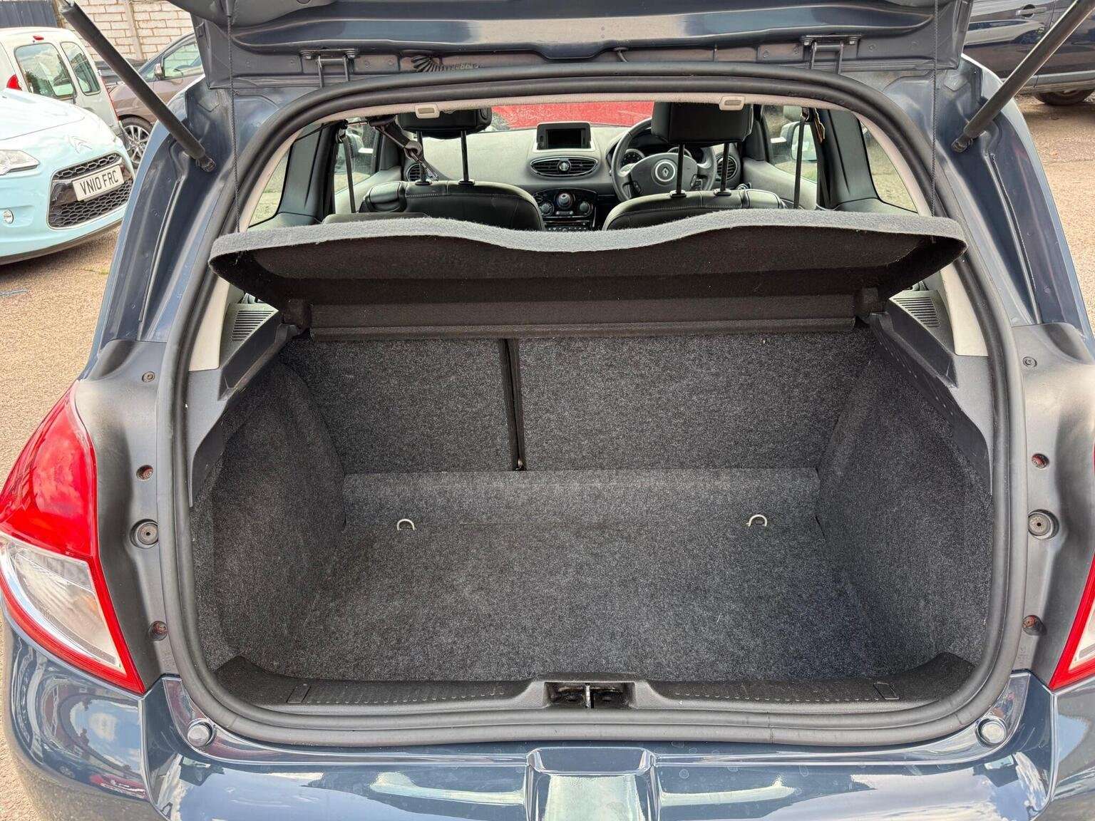 2012 RENAULT CLIO 2012 RENAULT CLIO