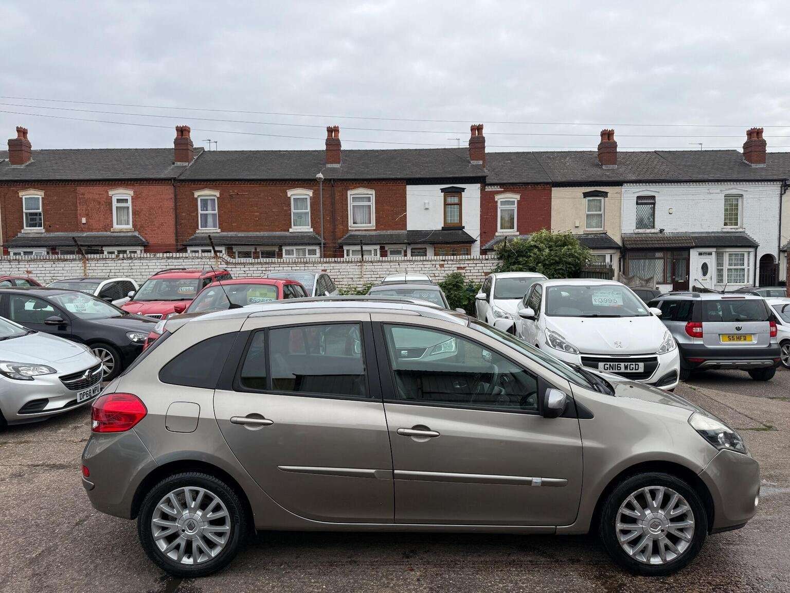 2012 RENAULT CLIO 2012 RENAULT CLIO