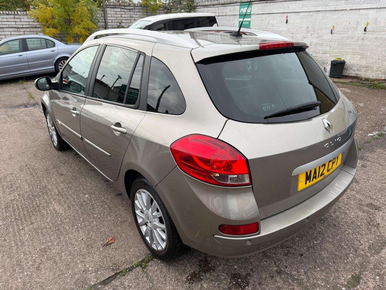 2012 RENAULT CLIO 2012 RENAULT CLIO