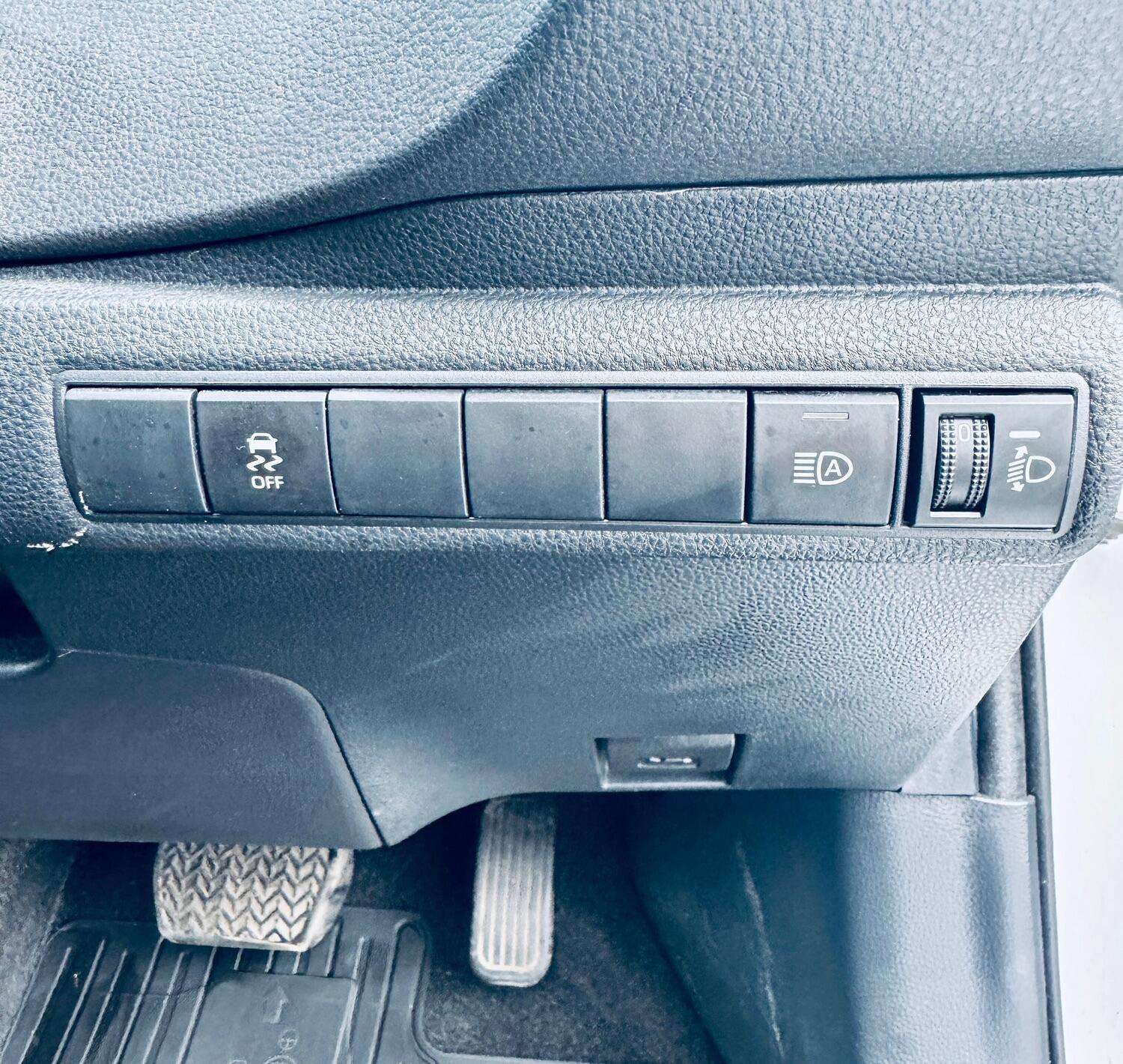 2022 TOYOTA COROLLA 2022 TOYOTA COROLLA