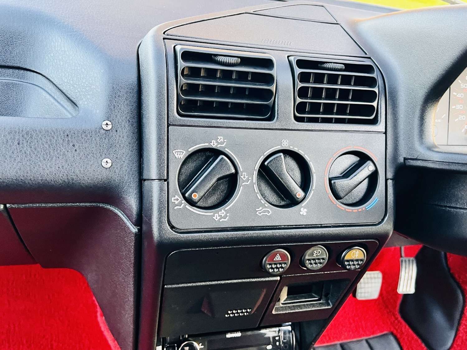 1991 PEUGEOT 205 1991 PEUGEOT 205