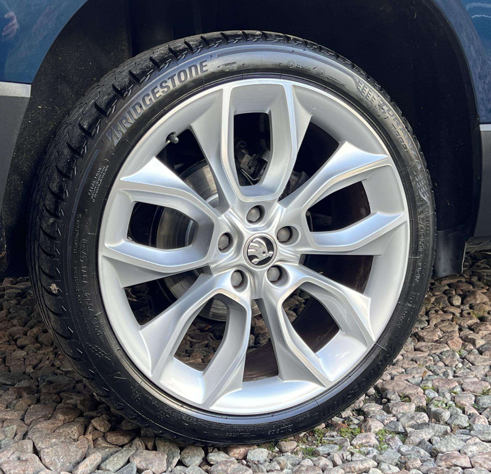 2020 SKODA KAROQ 2020 SKODA KAROQ