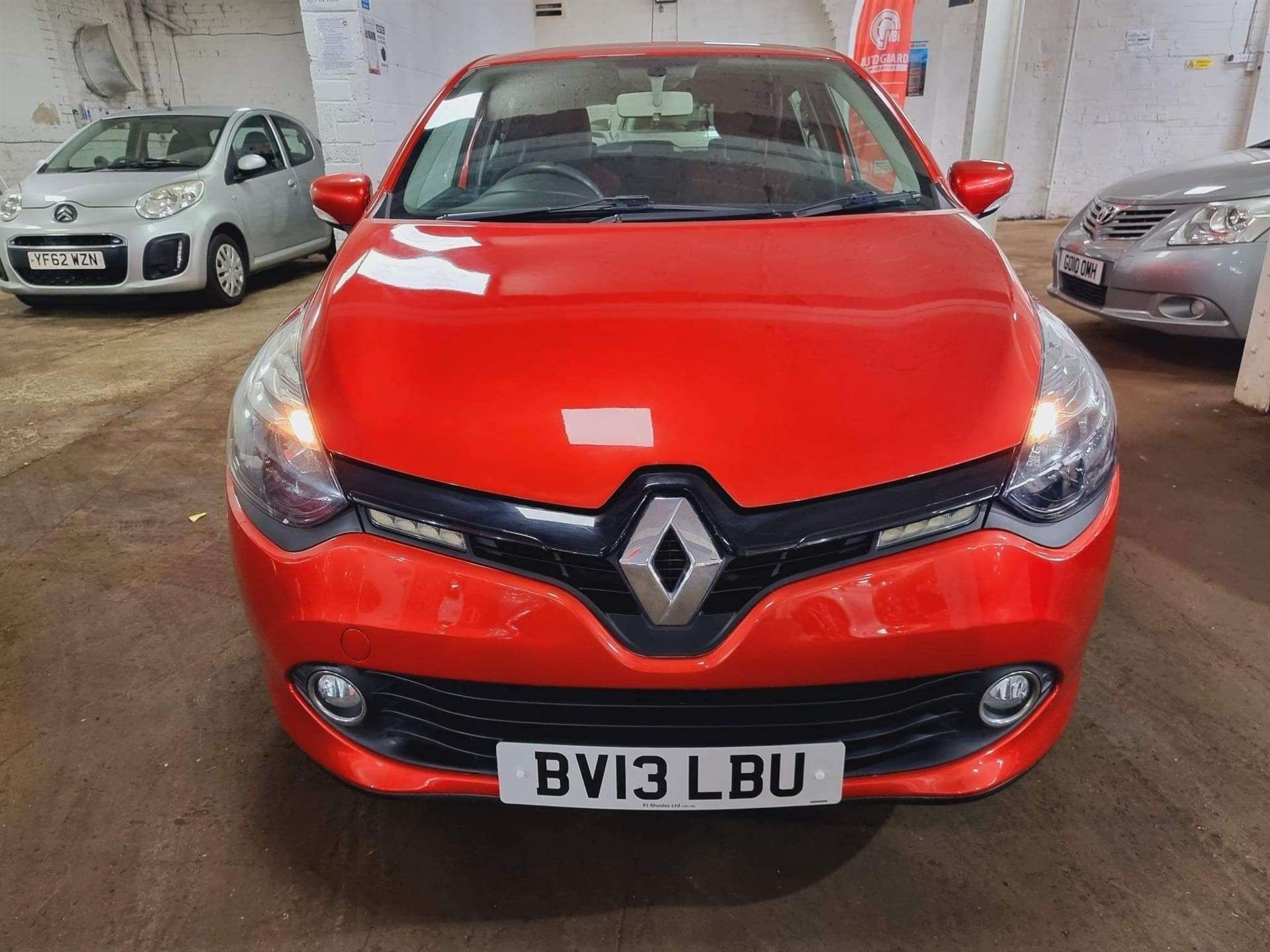 2013 RENAULT CLIO 2013 RENAULT CLIO