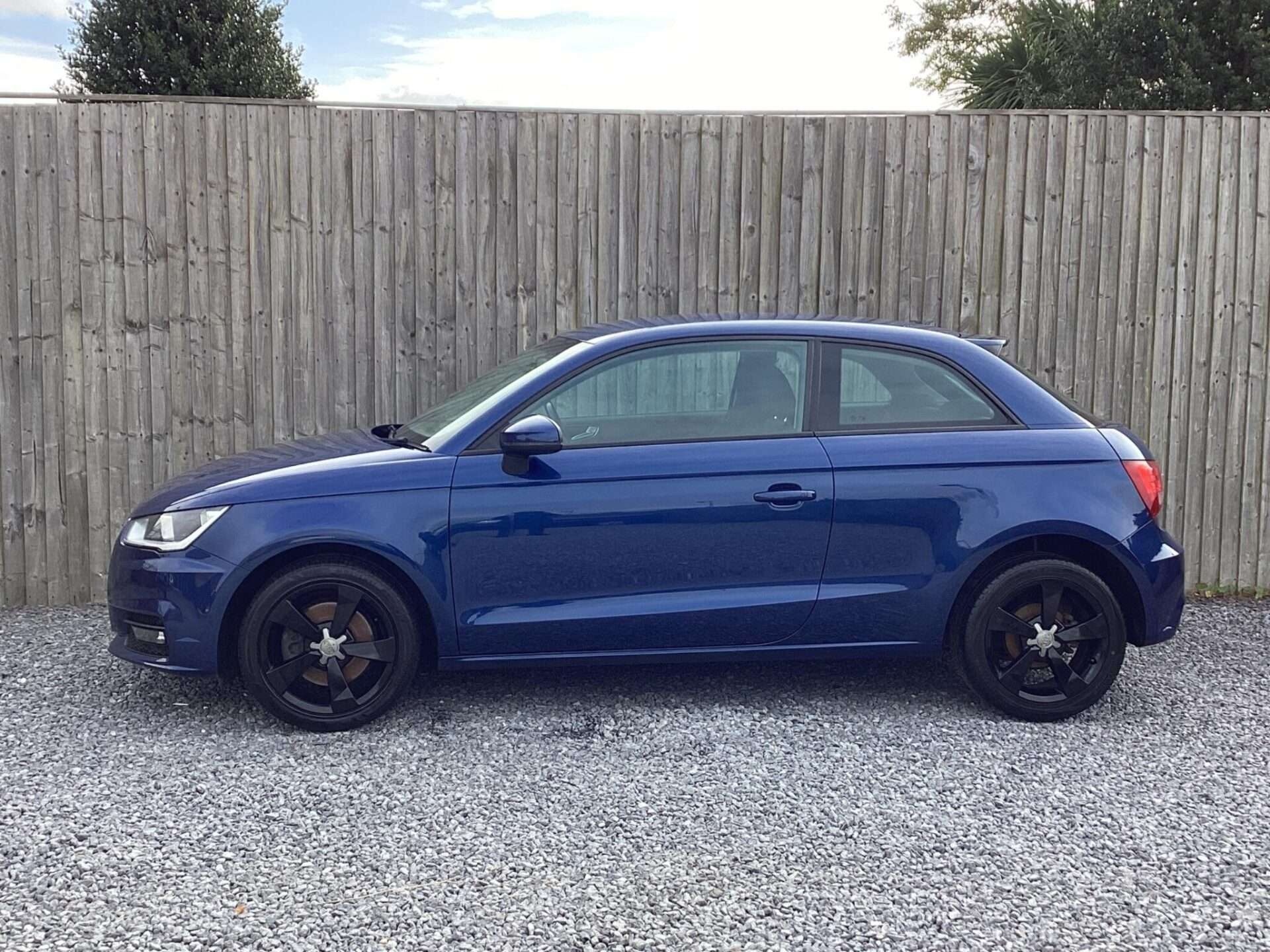 2016 AUDI A1 2016 AUDI A1