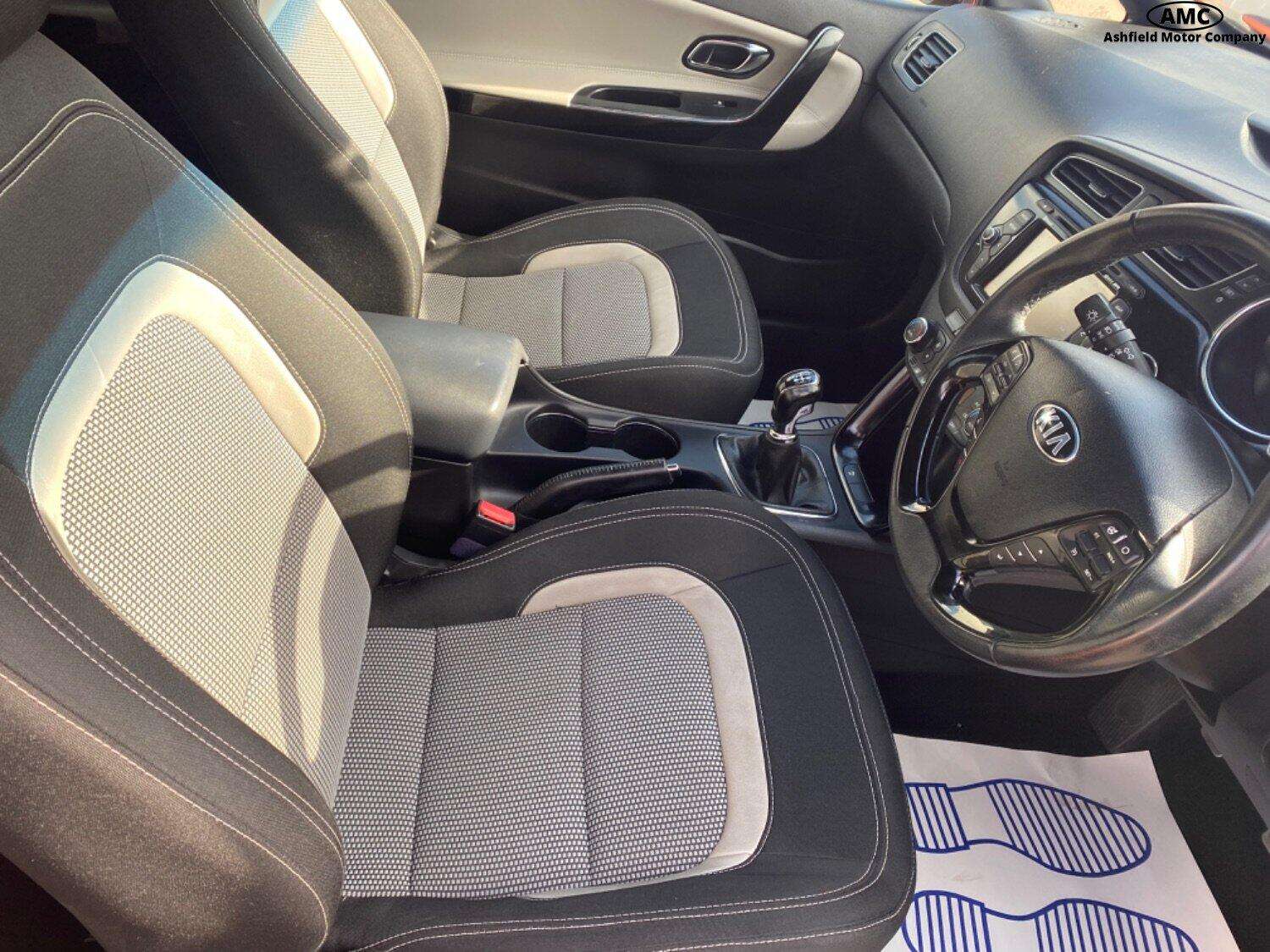 2015 KIA PROCEED 2015 KIA PROCEED