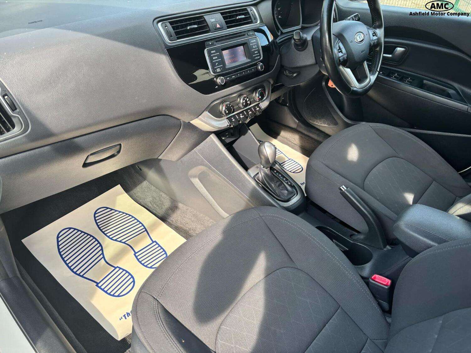 2017 KIA RIO 2017 KIA RIO