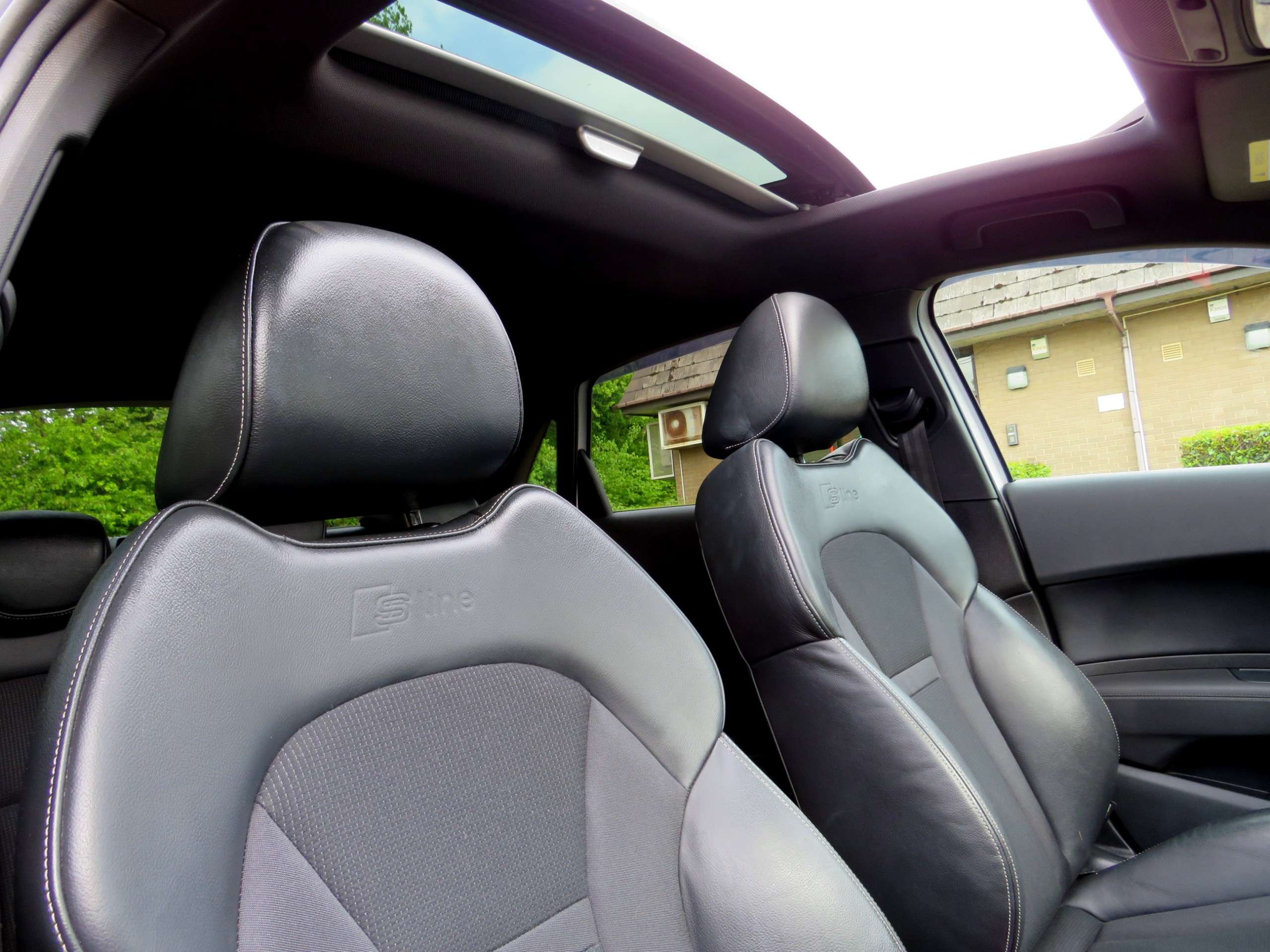 2017 AUDI A1 2017 AUDI A1