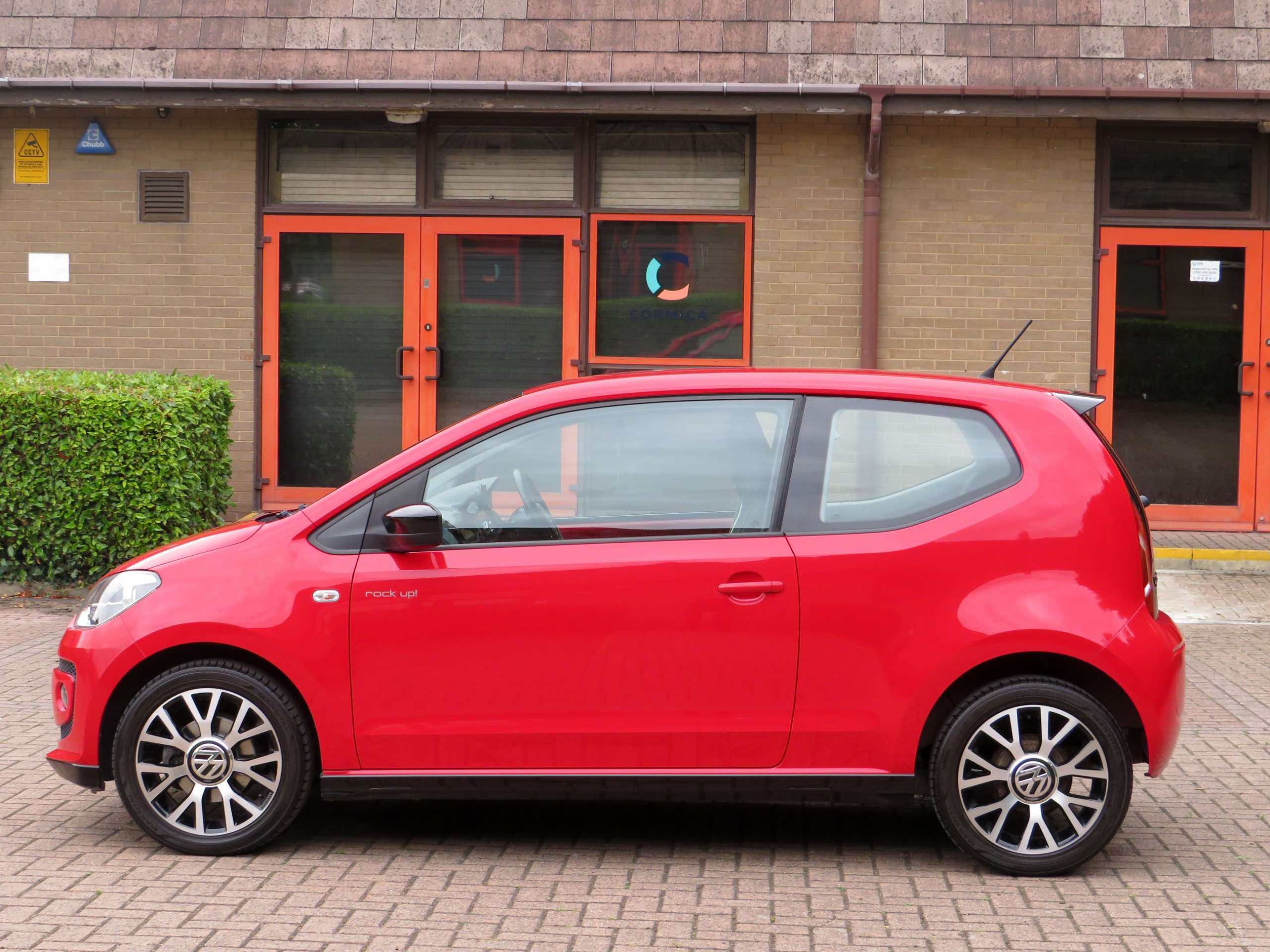 2013 VOLKSWAGEN UP 2013 VOLKSWAGEN UP