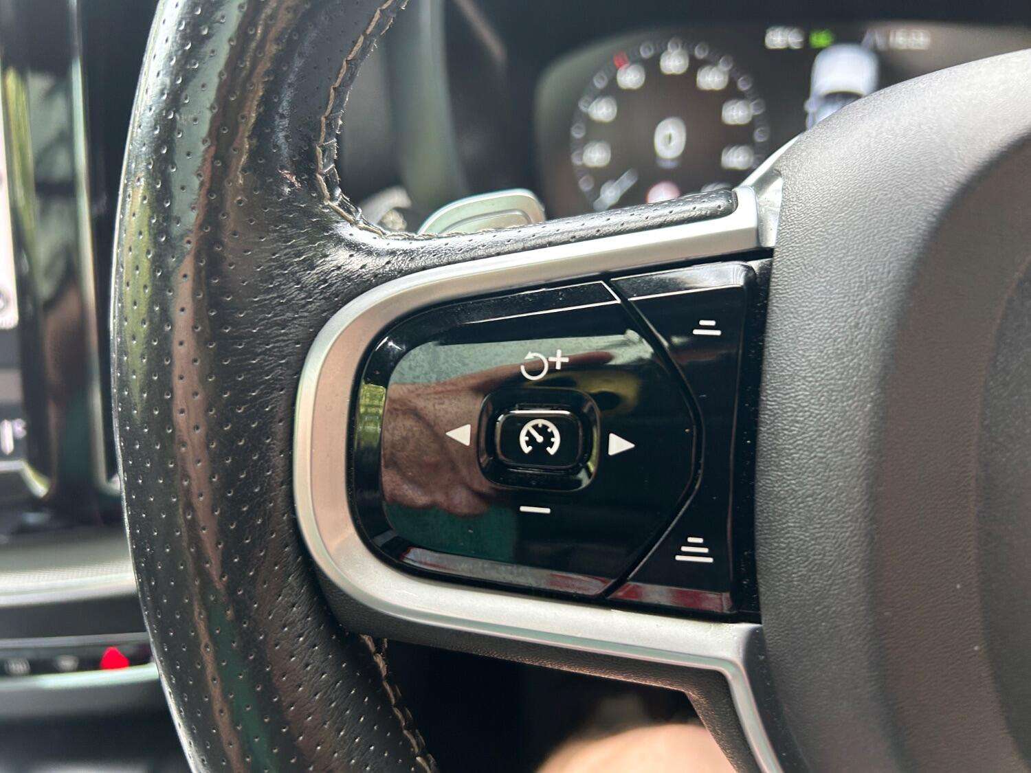 2018 VOLVO XC60 2018 VOLVO XC60