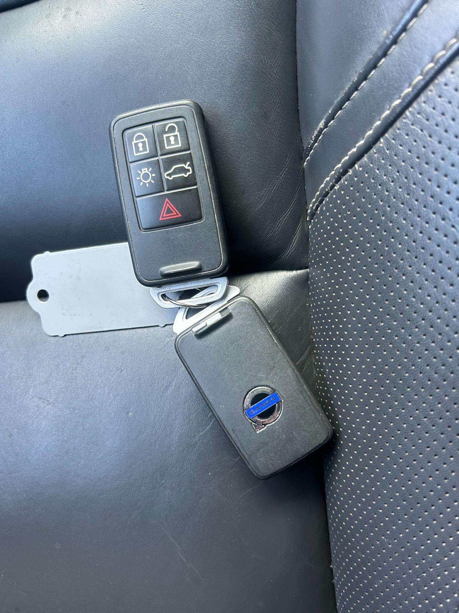 2014 VOLVO XC60 2014 VOLVO XC60